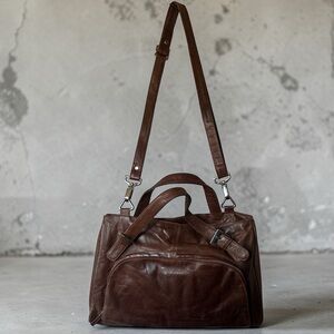 Iris Tyler- Vintage 90s Dusty Rich Brown Leather Shoulder Bag